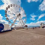 Avec Piscine Et Parking - 4 Pers. - Fr-1-226a-214 * Saint-Raphael (Var)