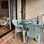 Апартаменти Avec Piscine Et Parking - 4 Pers. - Fr-1-226a-214 *